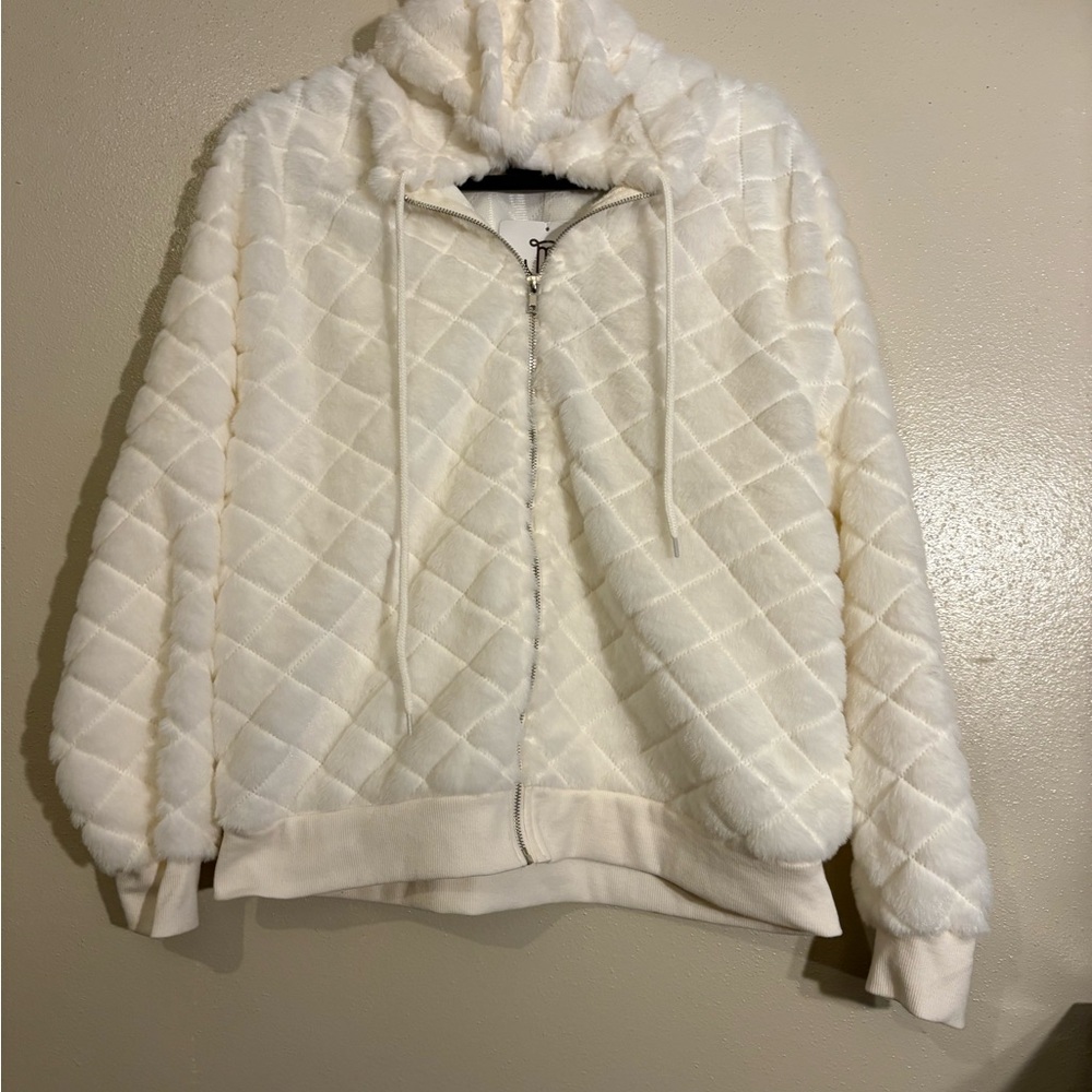 Quilted White Zip Up Hoodie